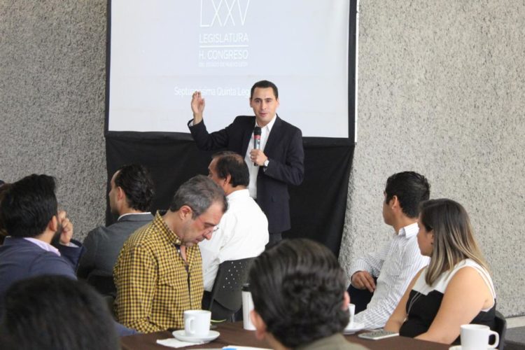 Realizan mesa de trabajo para reforma de Ley de Movilidad